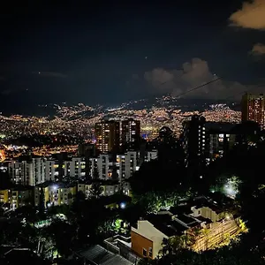  Apartamento Central Apto En Av Las Palmas, Poblado