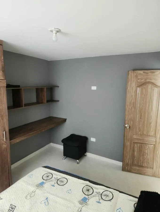 Moderno Y Amplio Apartamento Medellín